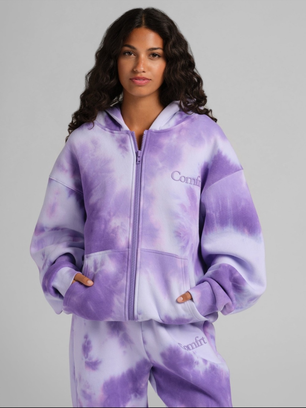 Comfrt Minimalist Zip hoodie in Lavender Cloud size Small